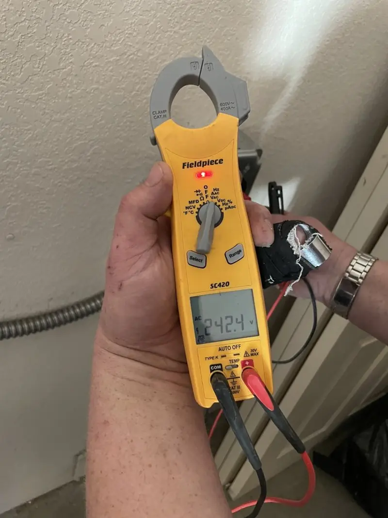Voltage testing with clamp meter during Generator Installation in La Mesa